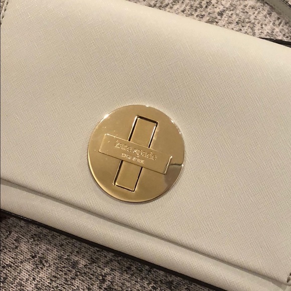 KATE SPADE: Crossbody - Picture 2 of 10